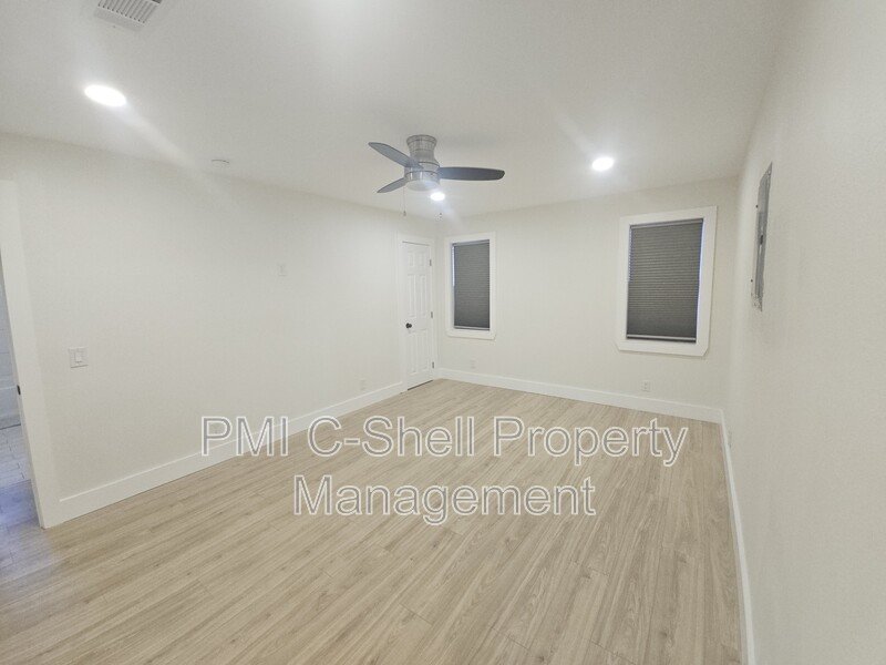 4 Bedroom 2 Bath Updated, Pensacola, NAS Pensacola, Fenced Yard, Pets property image